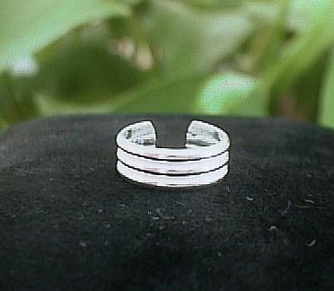 Banded Earcuff